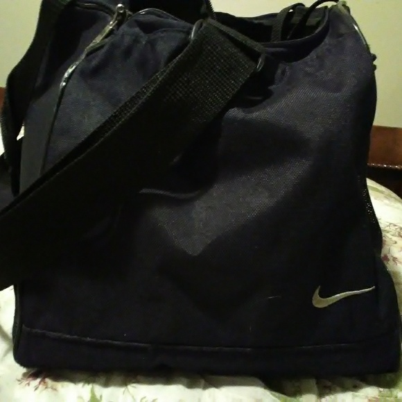 Nike gym bag - Picture 2 of 3
